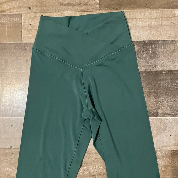 OFFLINE by Aerie x Aly Raisman Legging Real Me Crossover High Waist Leopard sz M - Picture 6 of 9